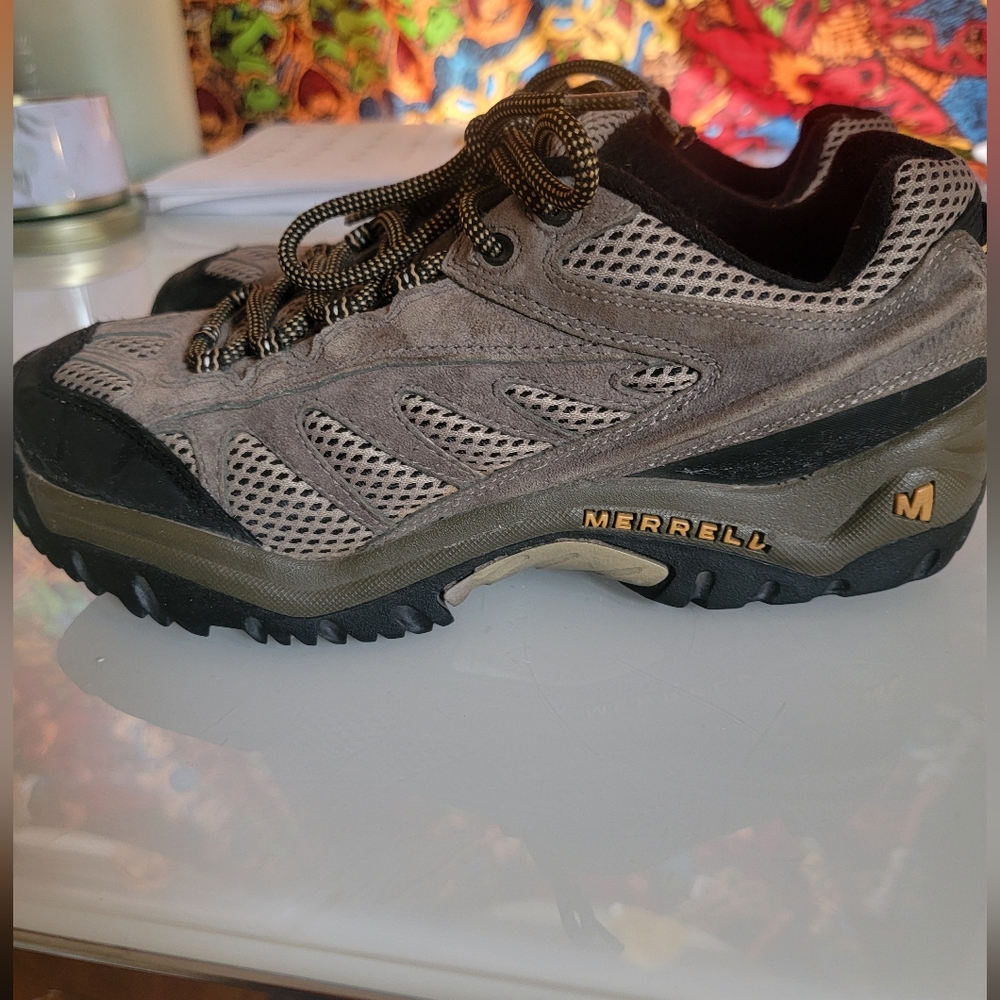 MERRELL VENTILATOR HIKING SHOE